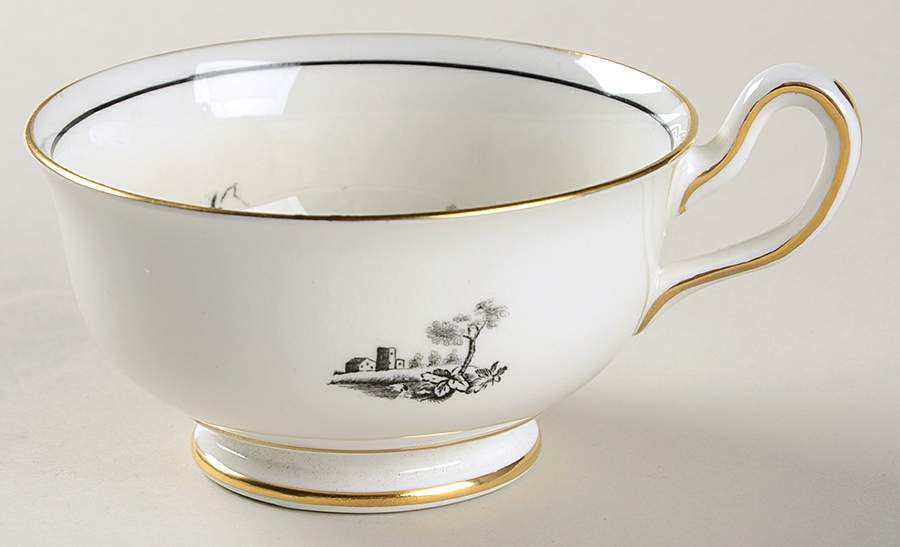 RCH27 Footed Cup by Royal Chelsea-1