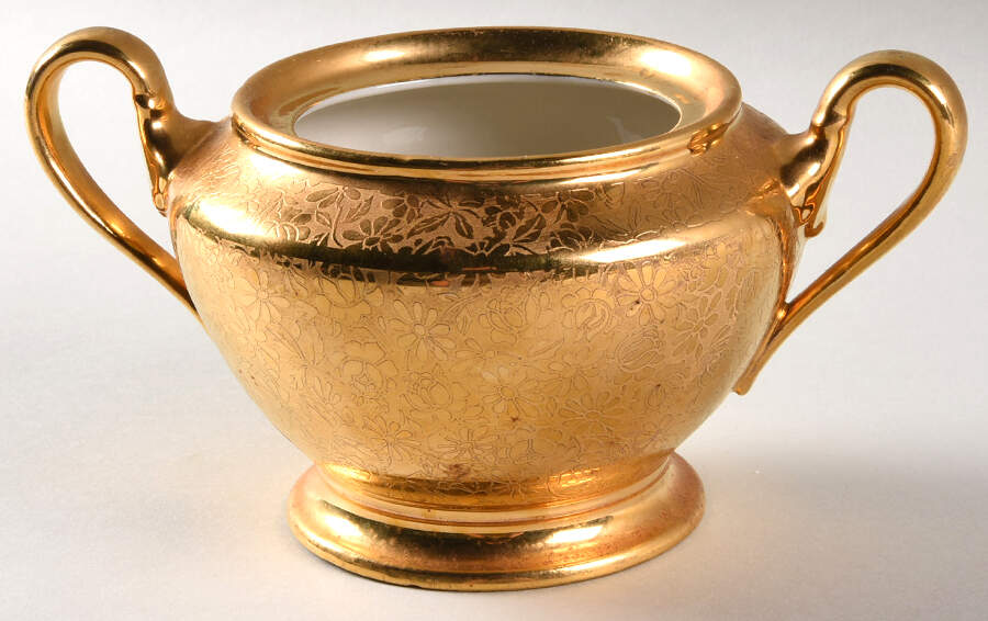 RYL180 Sugar Bowl No Lid by Royal (USA)-1