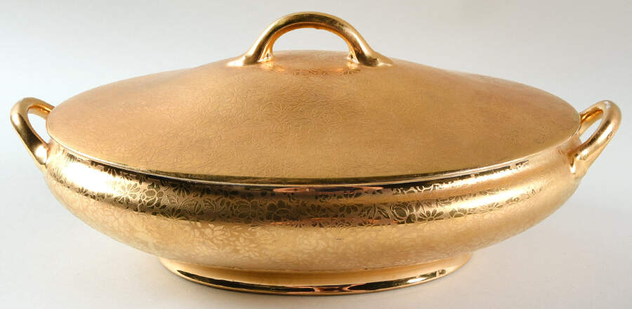 RYL180 Oval Covered Vegetable by Royal (USA)-1