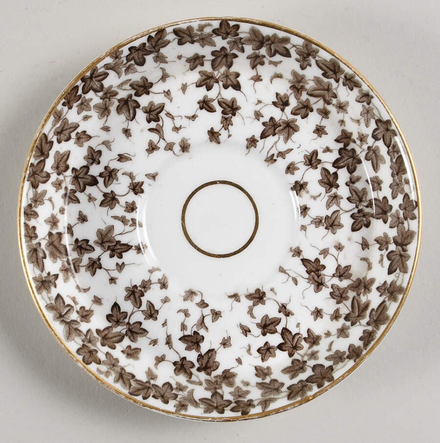 RW118 Saucer by Royal Worcester-1