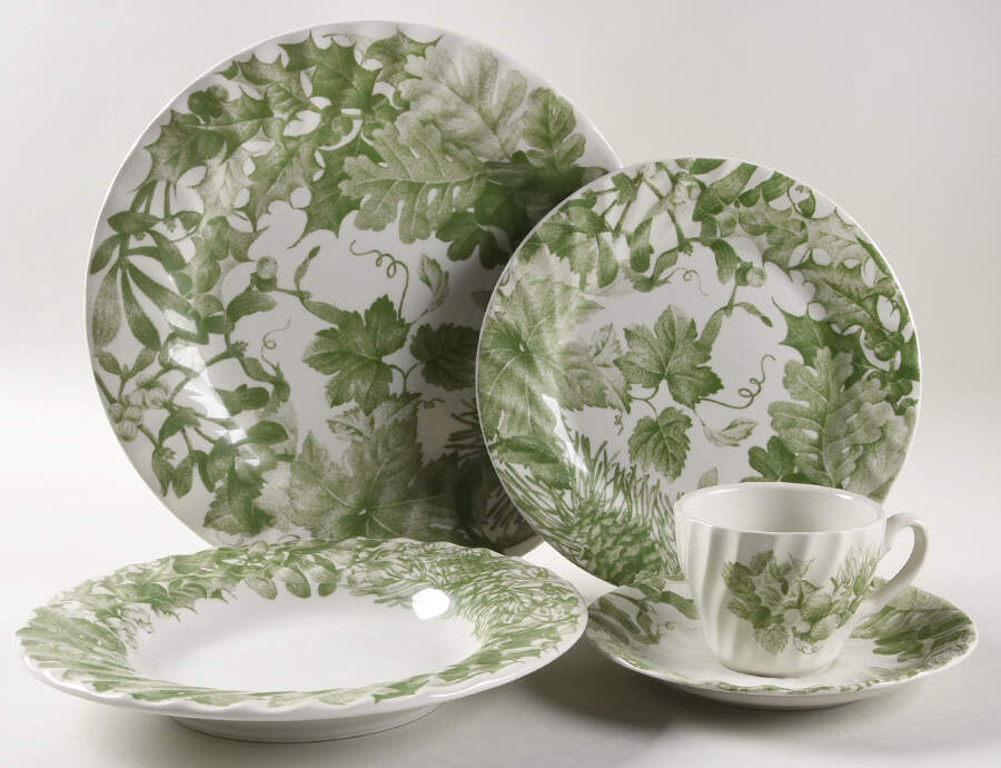 Arcadia 5 Piece Place Setting by Royal Gallery-1