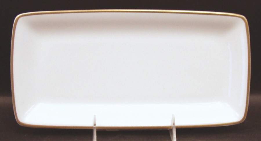 Alice (Classic Shape) Large Sandwich Tray by Royal Doulton-1