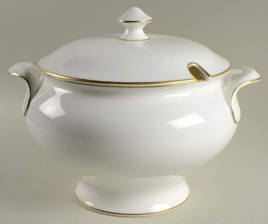 Alice (Classic Shape) Tureen &  Lid by Royal Doulton-1