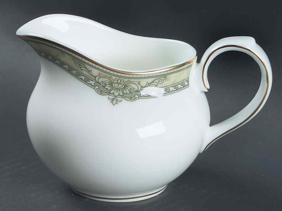 Isabella (New Shape 2001) Creamer by Royal Doulton-1