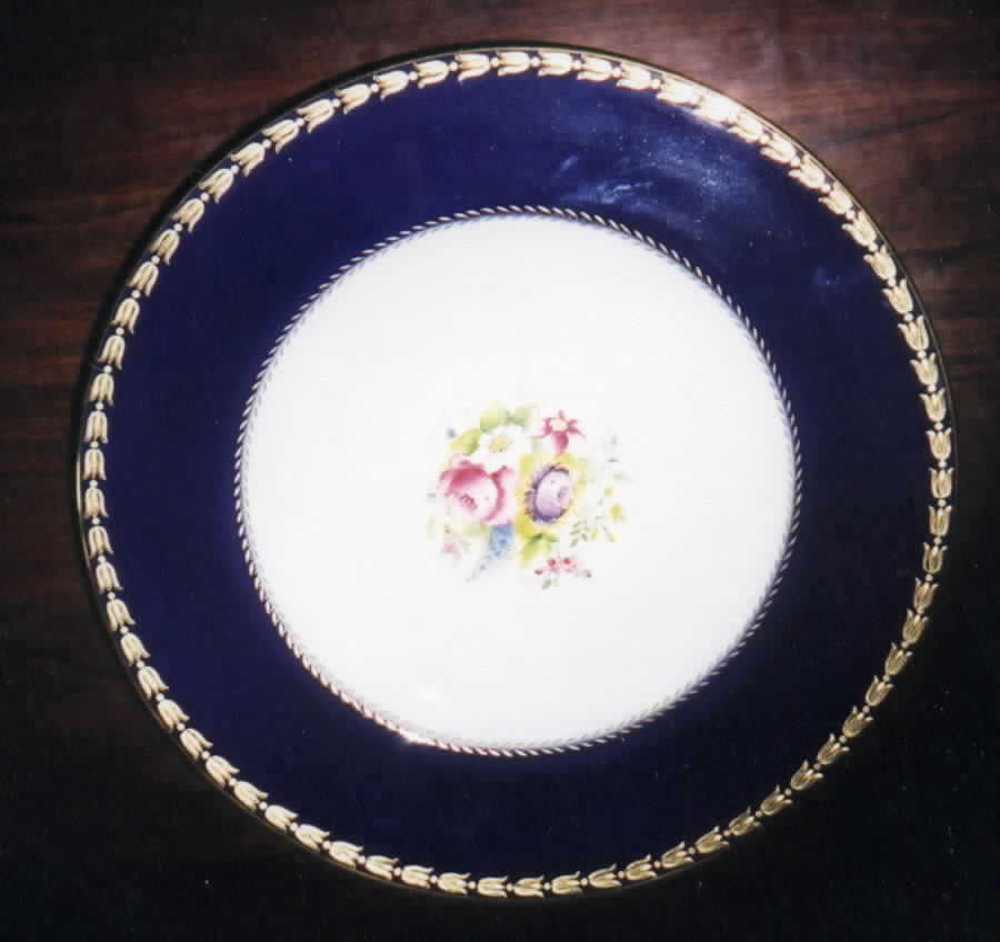 X1957 Dinner Plate by Royal Worcester-1