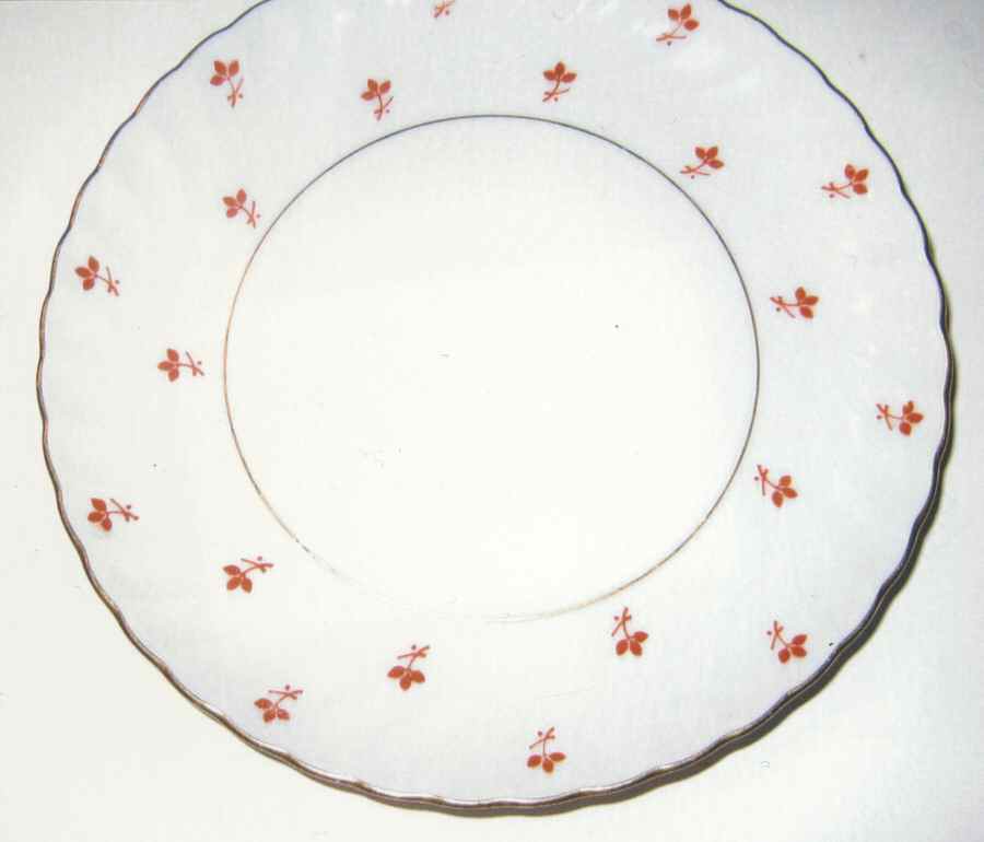 ROB268 Dinner Plate by Royal Bayreuth-1