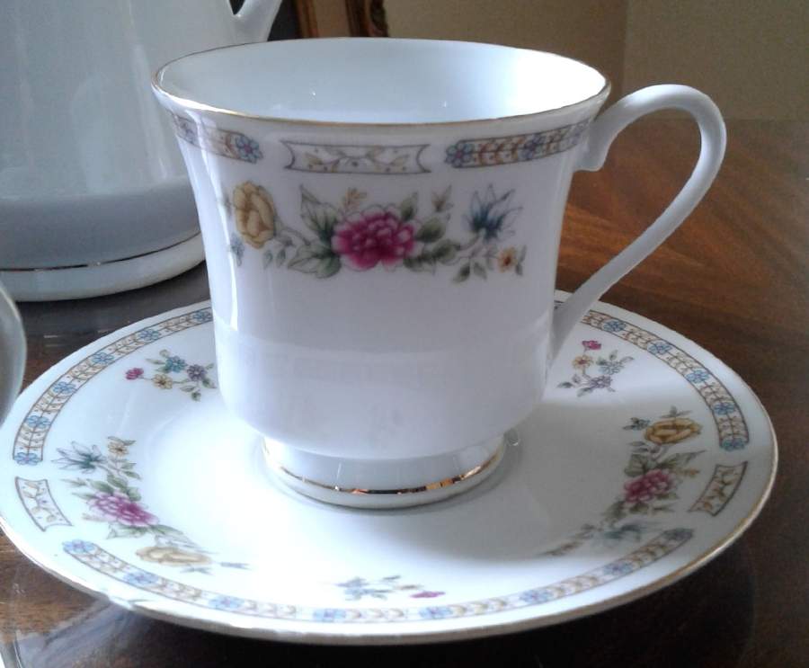 RSA12 Footed Cup & Saucer Set by Red Sea-1