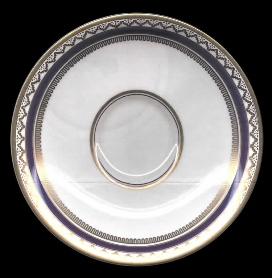 V1820 Saucer by Royal Doulton-1