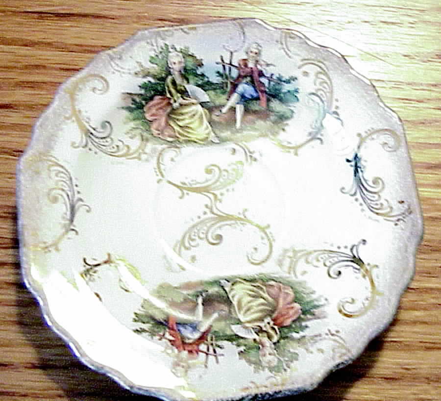 RYL184 Saucer by Royal (USA)-1
