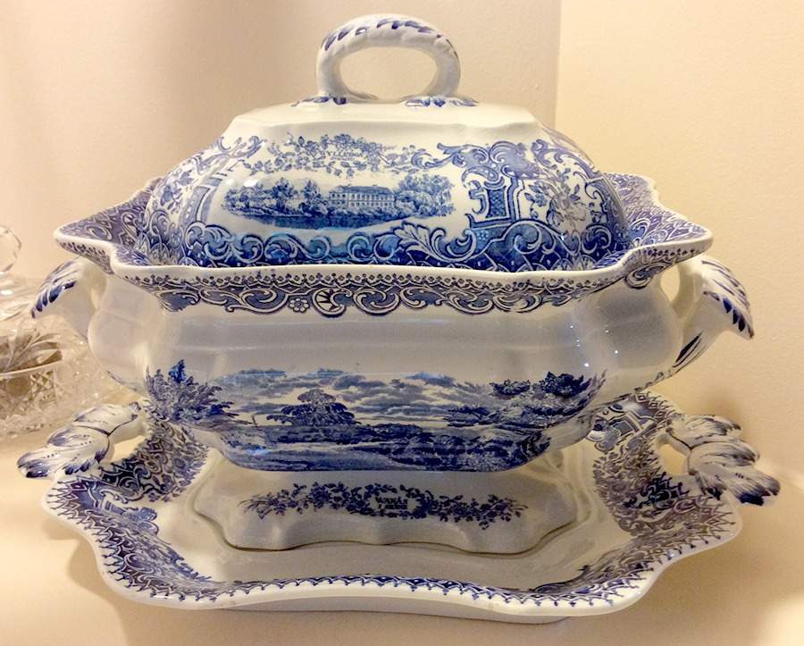 ROR23 Tureen & Lid w/Underplate by Rorstrand-1