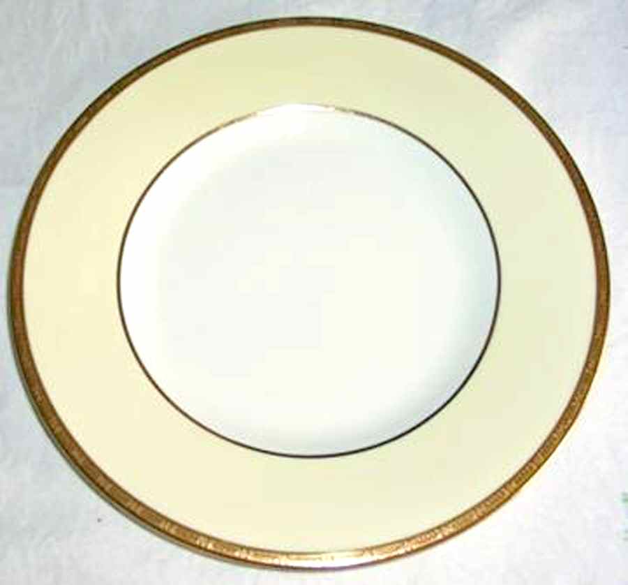V1747 Dinner Plate by Royal Doulton-1