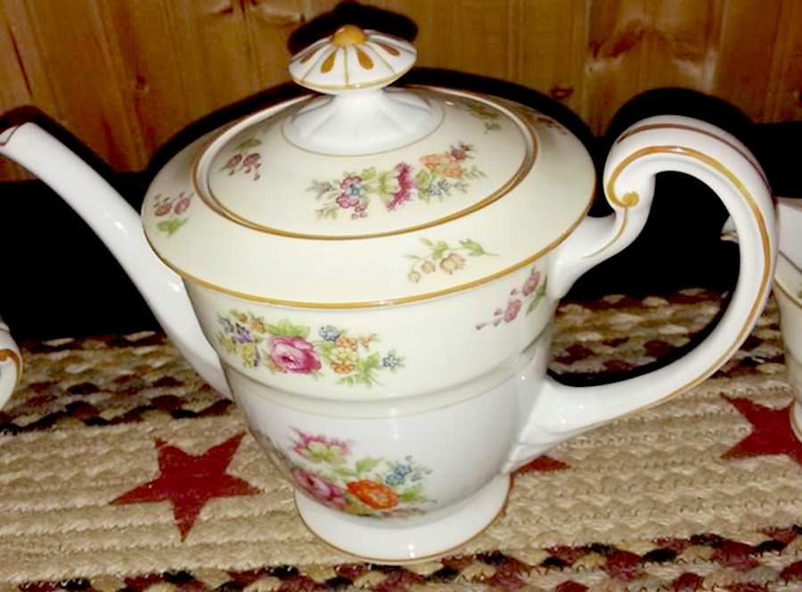 RO74 Teapot & Lid by Rose (Japan)-1