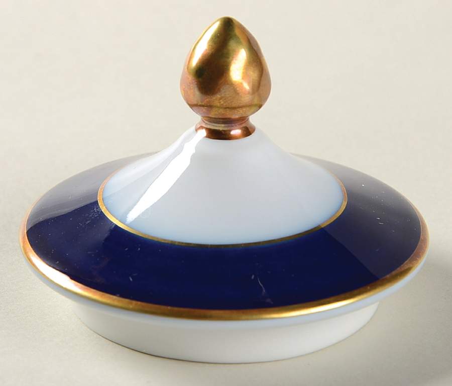 Grandeur Lid for Sugar Bowl by Royal Bayreuth-1