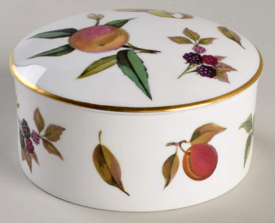 Arden 4" Round Box & Lid by Royal Worcester-1