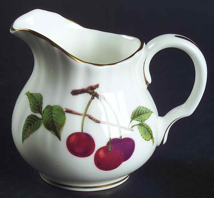 Arden Mini Creamer by Royal Worcester-1