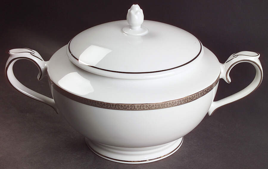 Platinum Buffet Tureen &  Lid by Royal Gallery-1