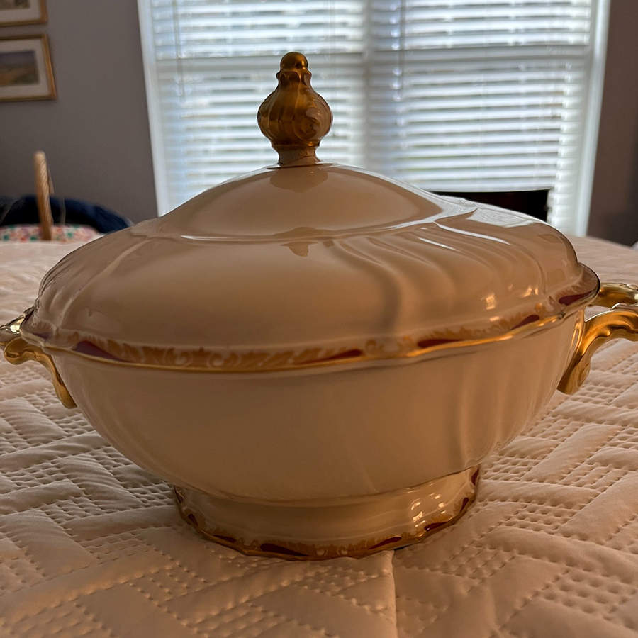 1925 Round Covered Vegetable by Rosenthal - Continental-1