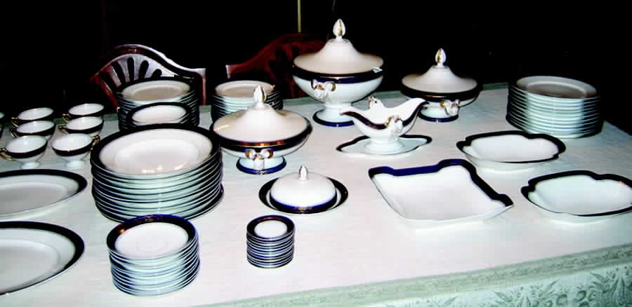 R1255 Round Covered Vegetable by Rosenthal - Continental-1