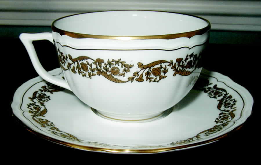 RYD36 Flat Cup & Saucer Set by Raynaud-1