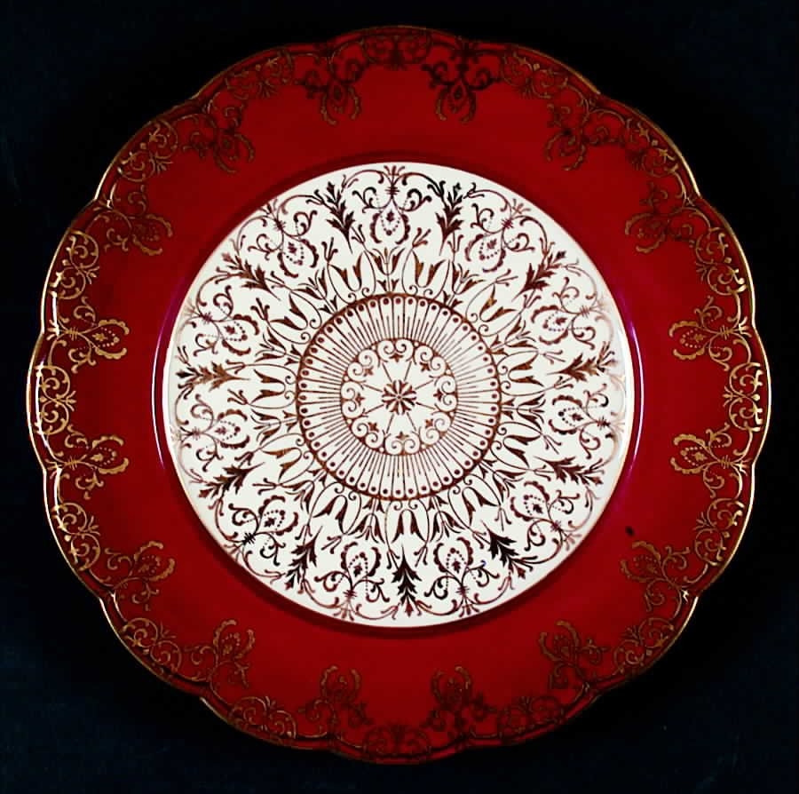 ROB285 Dinner Plate by Royal Bayreuth-1
