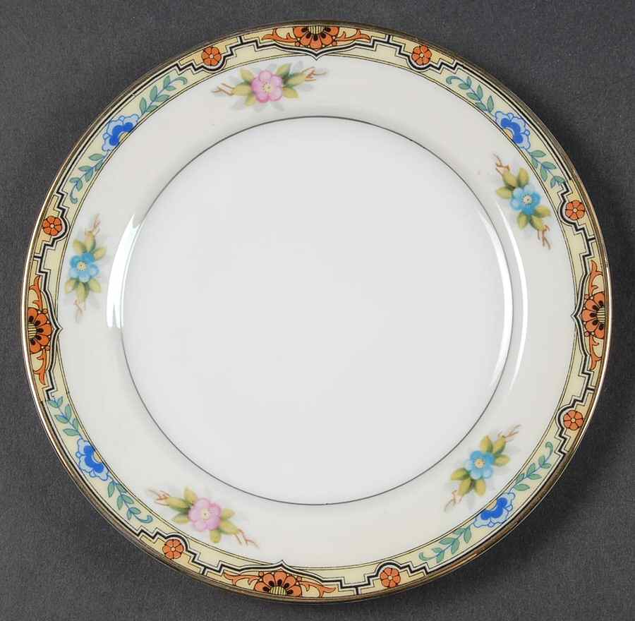 ROB287 Bread & Butter Plate by Royal Bayreuth-1