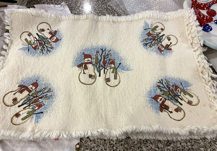 RN2 Cloth Placemat by Royal Seasons-1