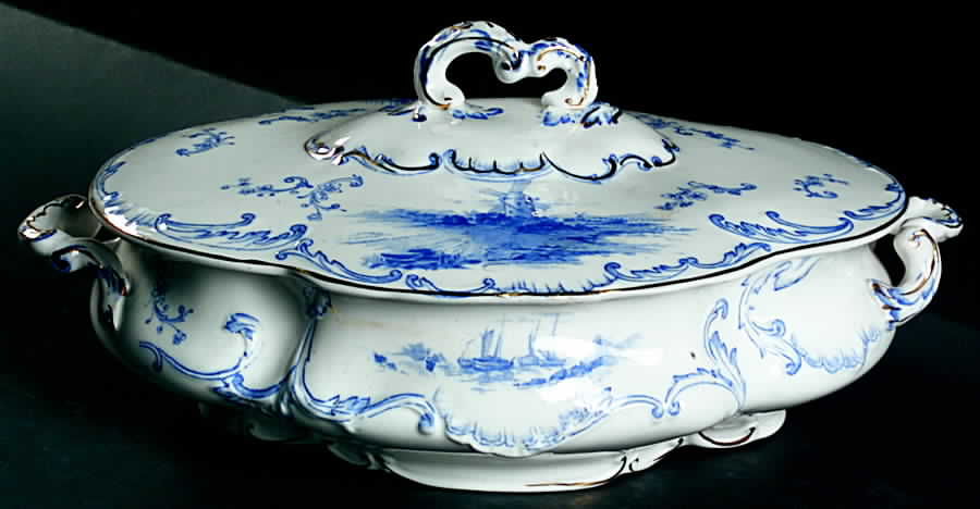 Delft Blue (Gold Trim) Oval Covered Vegetable by Ridgway (Ridgways)-1