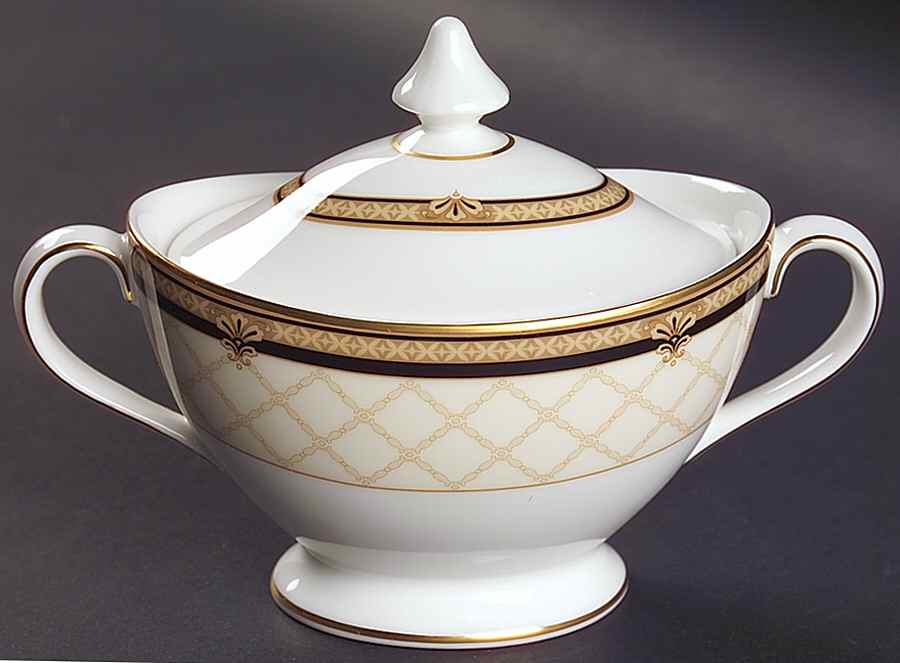 Baroness Sugar Bowl & Lid by Royal Doulton-1