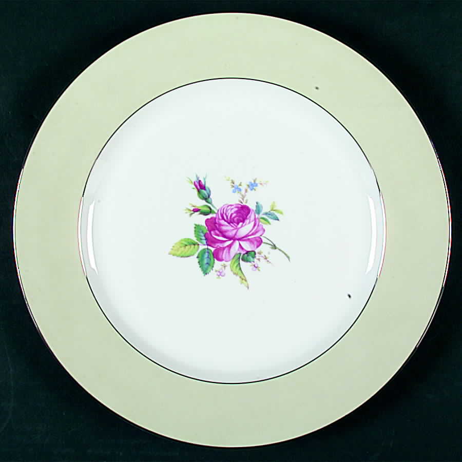 ROB288 Dinner Plate by Royal Bayreuth-1