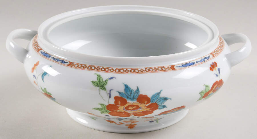 Hokusai Round Vegetable No Lid by Raynaud-1