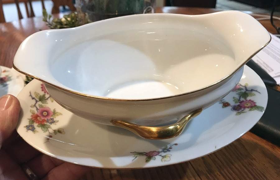 RSC46 Gravy Boat with Attached Underplate by Royal Schwarzburg-1