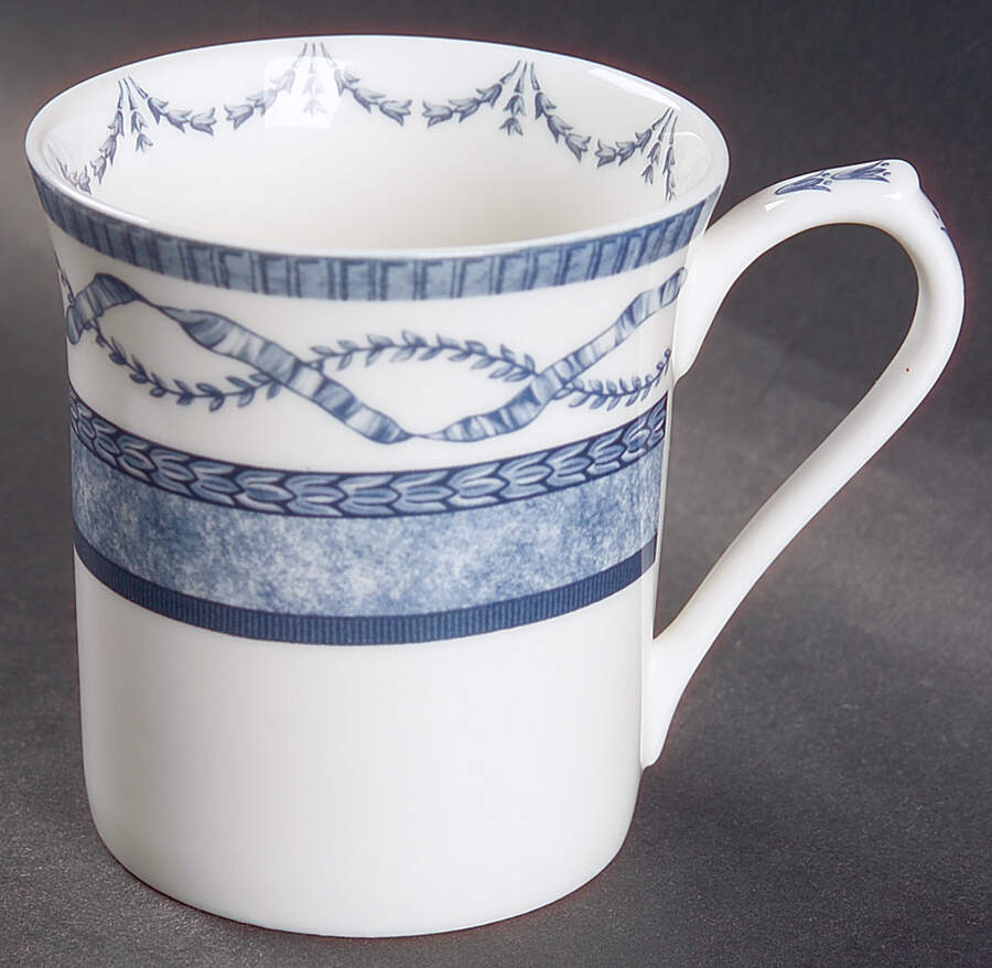 The Royal Palaces Mug by Rosina-Queens-1