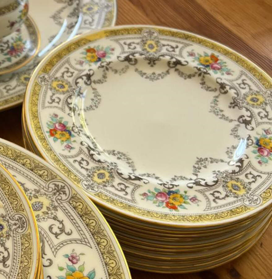 Winston Bread & Butter Plate by Royal Cauldon-1