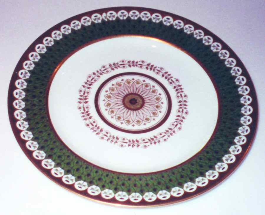 RD168 Dinner Plate by Royal Doulton-1
