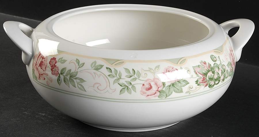 Bronte Round Vegetable No Lid by Royal Doulton-1