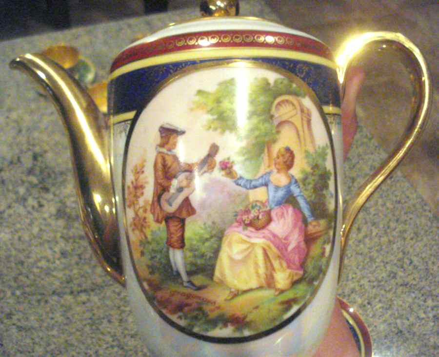 R1106 Coffee Pot & Lid by Rosenthal - Continental-1