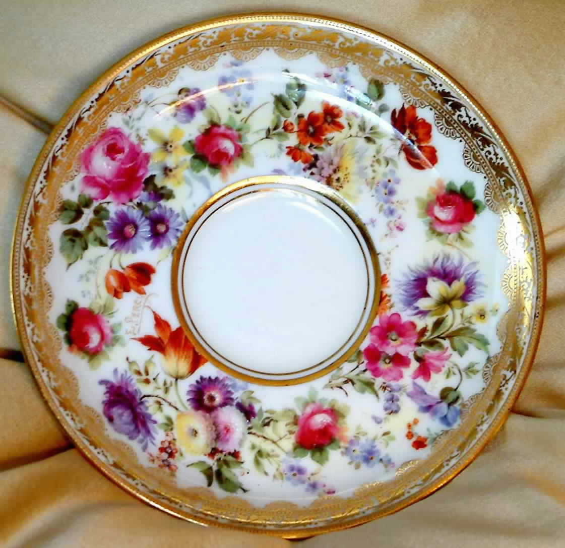 E4935 Saucer by Royal Doulton-1