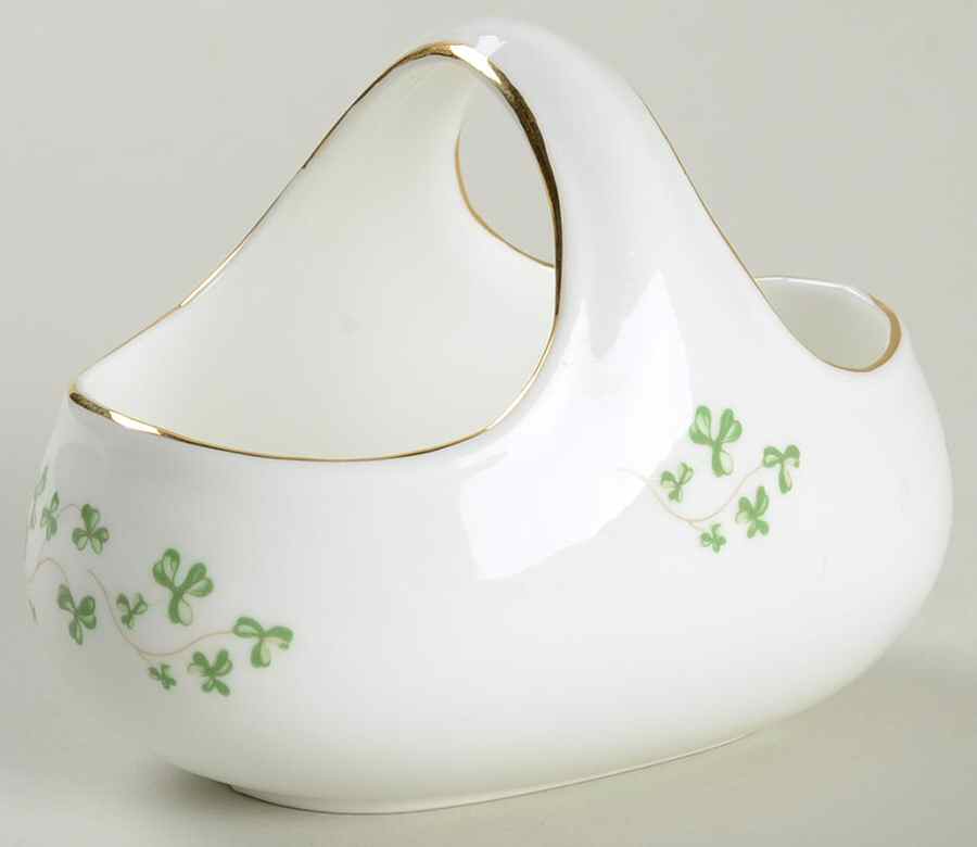 Shamrock Small Basket by Royal Tara-1