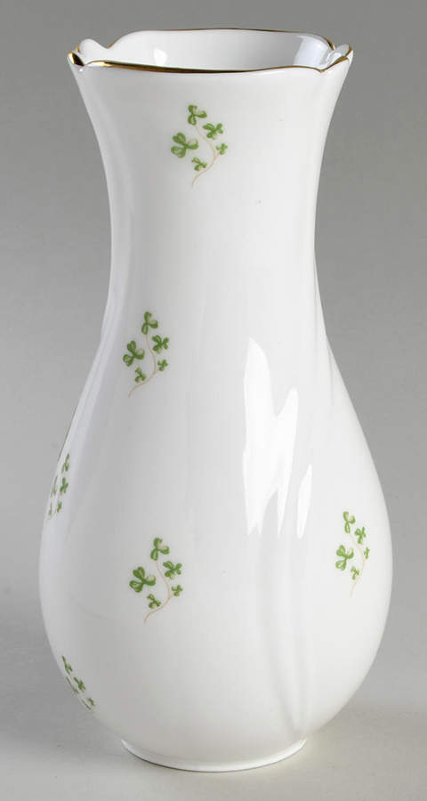 Shamrock 7" Vase by Royal Tara-1