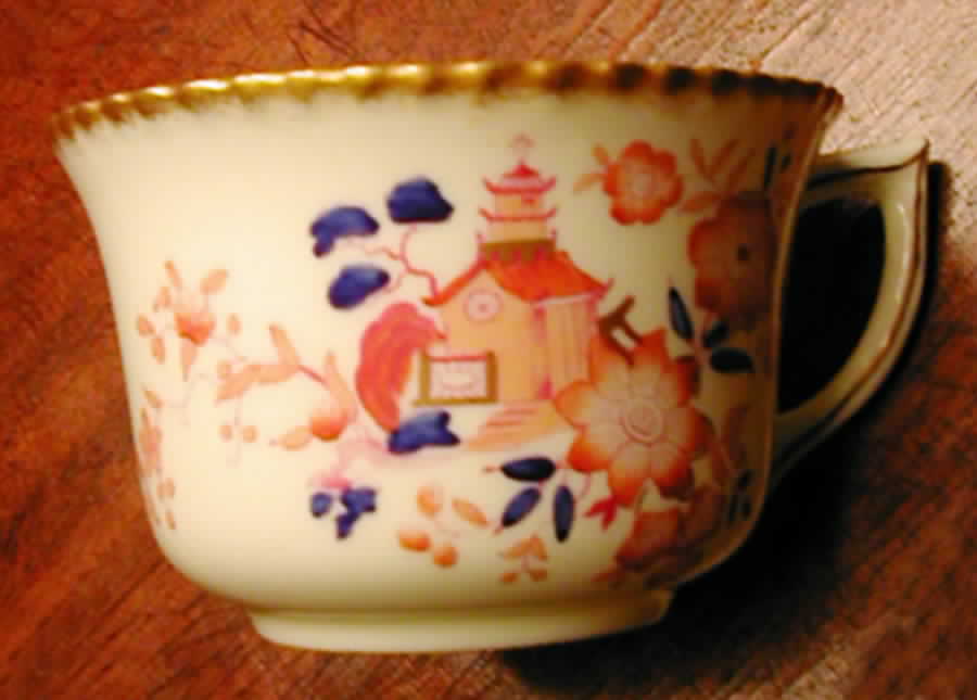 Rd V1060 Footed Cup by Royal Doulton-1