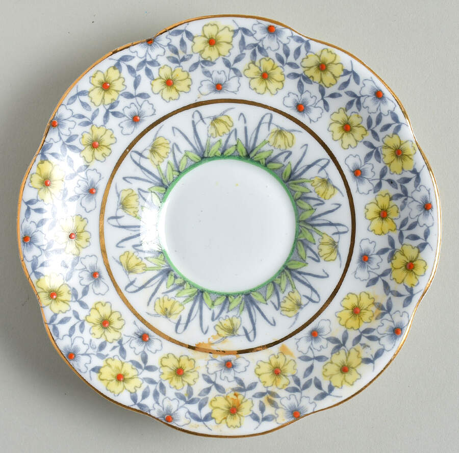 4966 Saucer by Rosina-Queens-1
