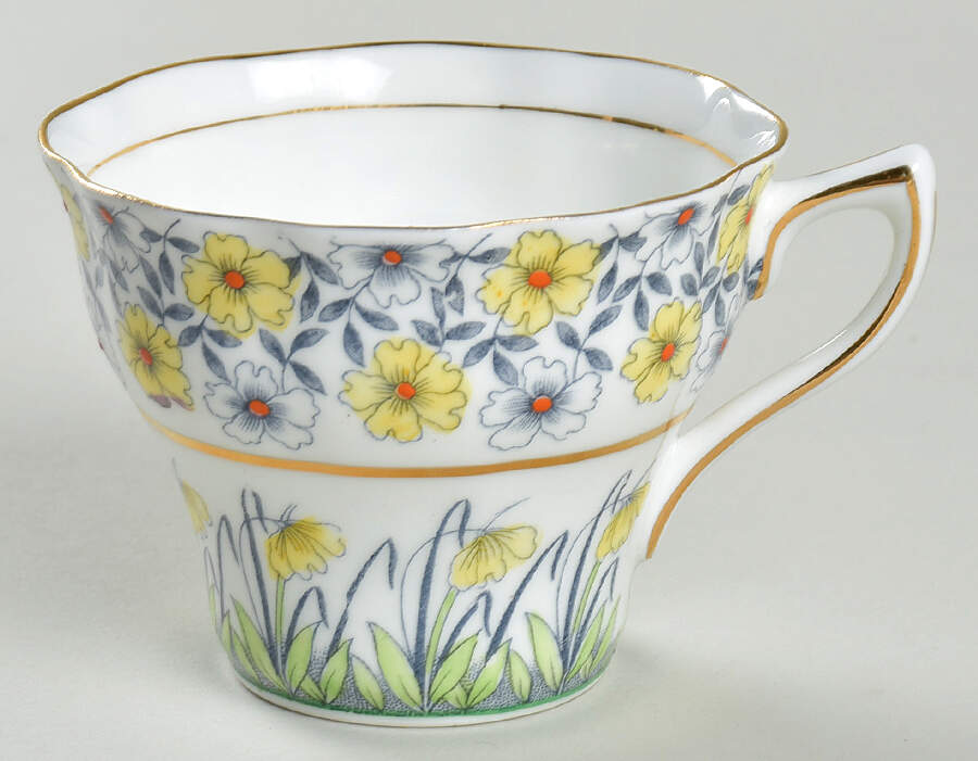 4966 Flat Cup by Rosina-Queens-1