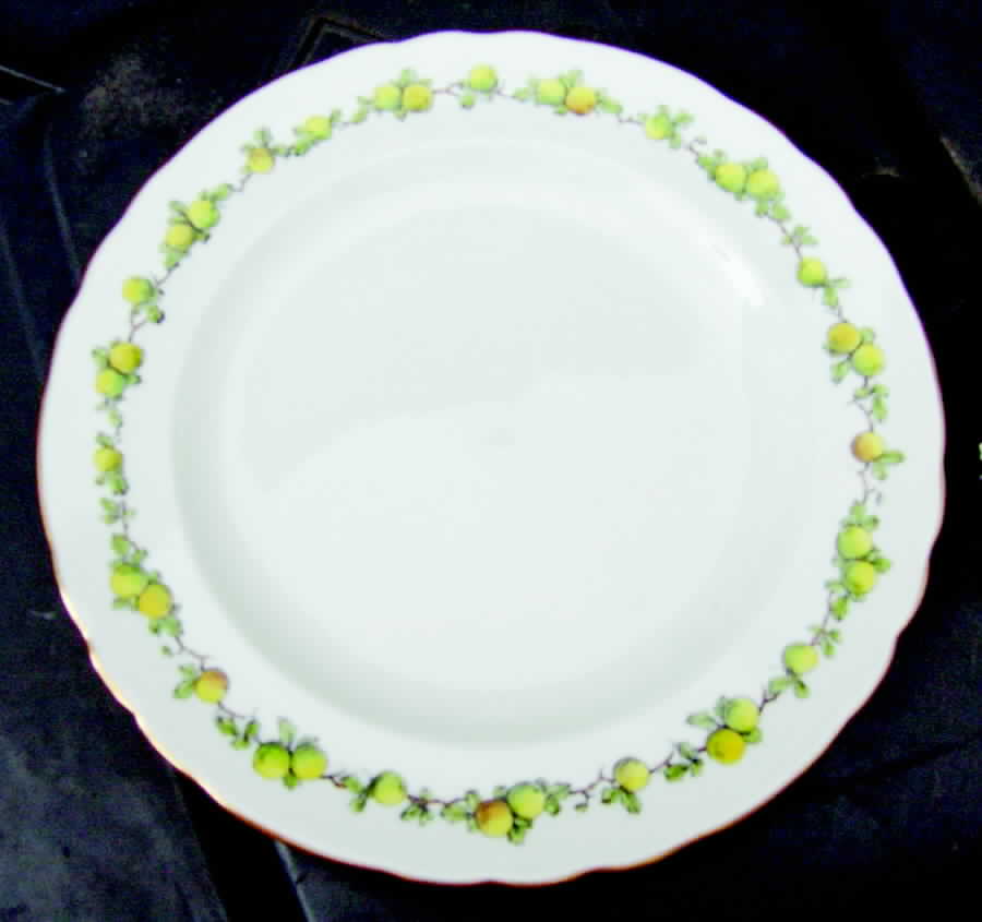 6978 Dinner Plate by Royal Crown Derby-1