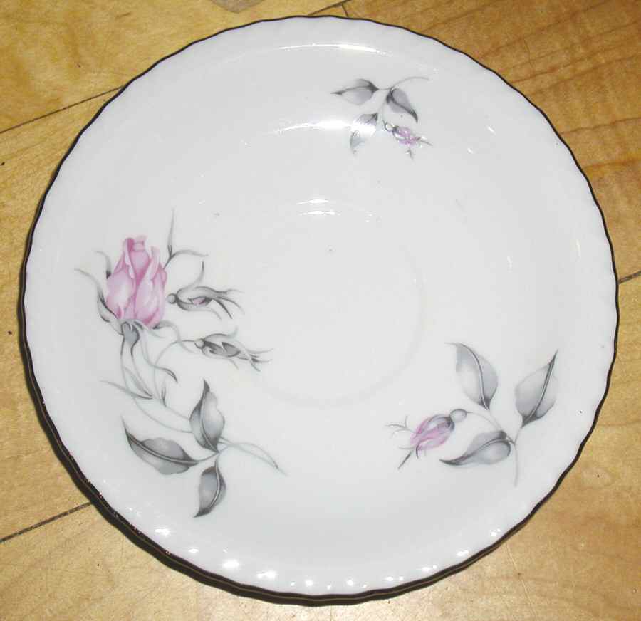 RBO7 Saucer by Royal Bohemian-1