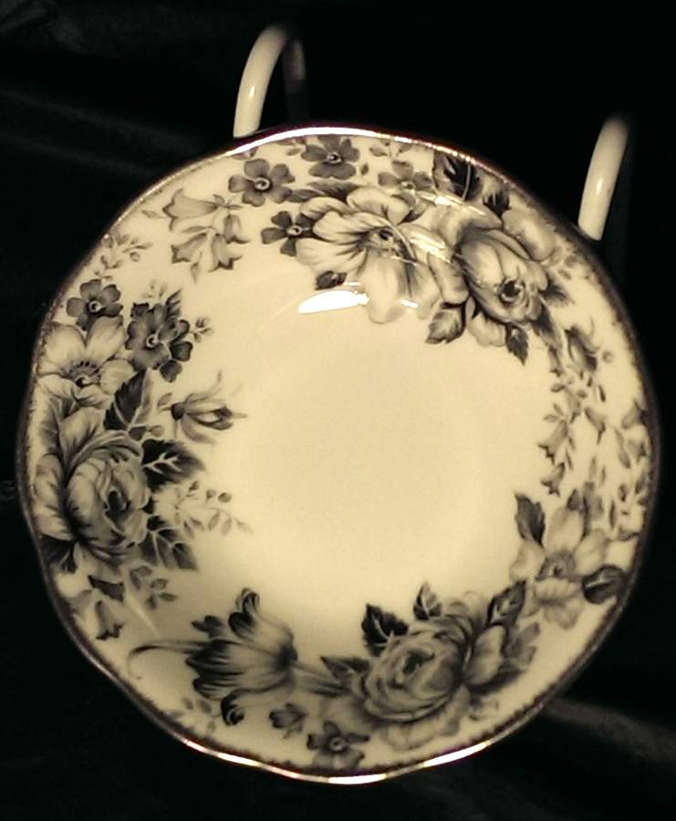 Paradise Black Fruit/Dessert (Sauce) Bowl by Royal Albert-1