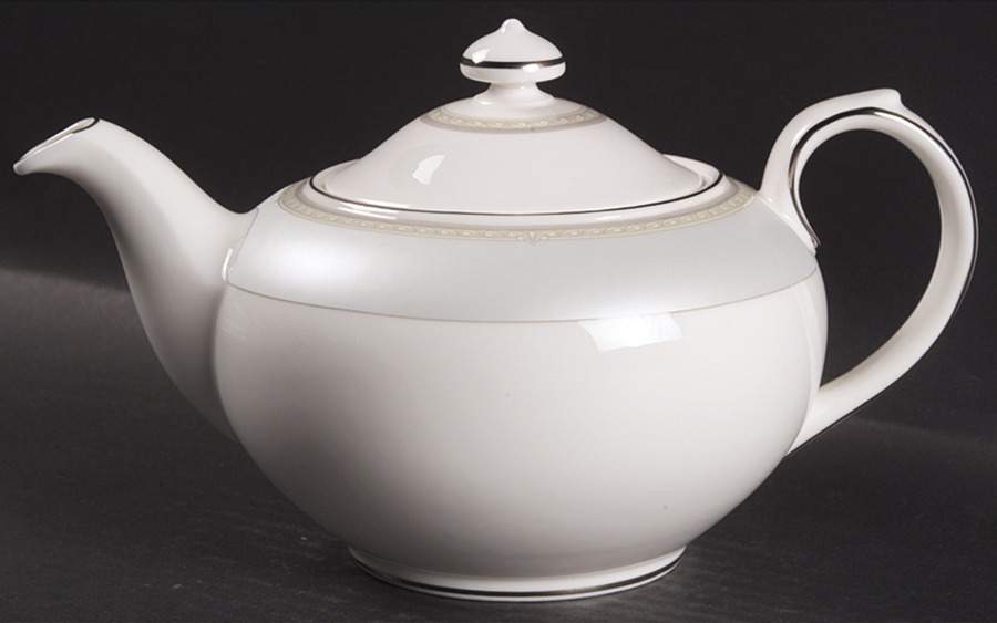 Anabel Teapot & Lid by Royal Doulton-1