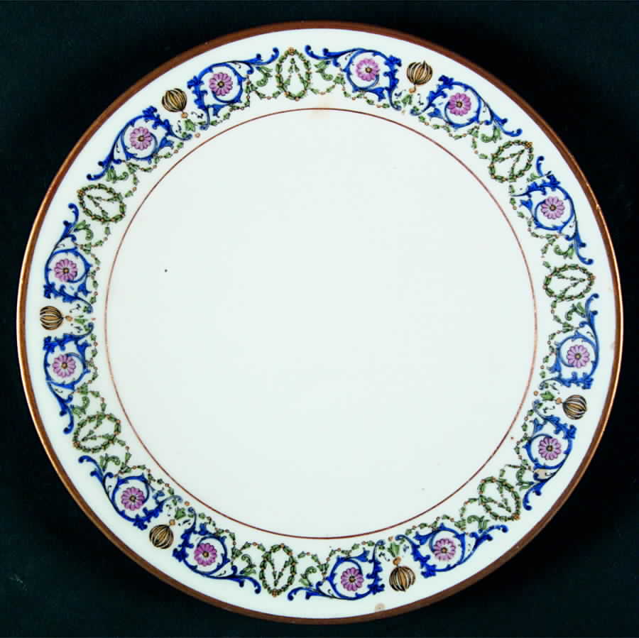 RDN118 Salad Plate by M Redon-1