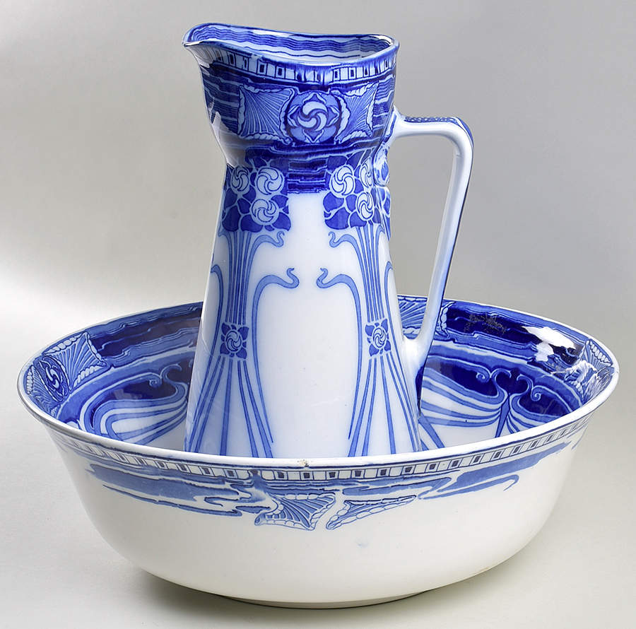 Aubrey Flow Blue Large Pitcher & Bowl Set by Royal Doulton-1