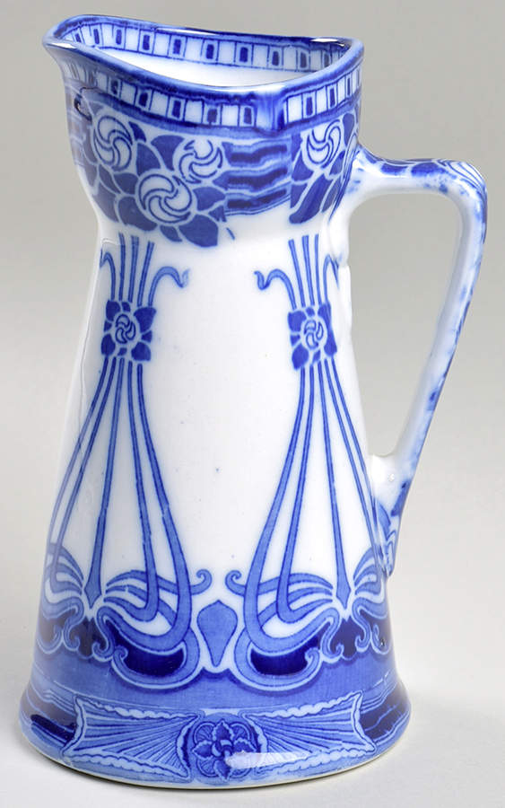 Aubrey Flow Blue 24 Oz Jug by Royal Doulton-1