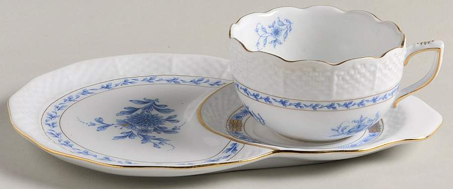RDV1 Snack Plate & Cup Set by Royal Danube-1